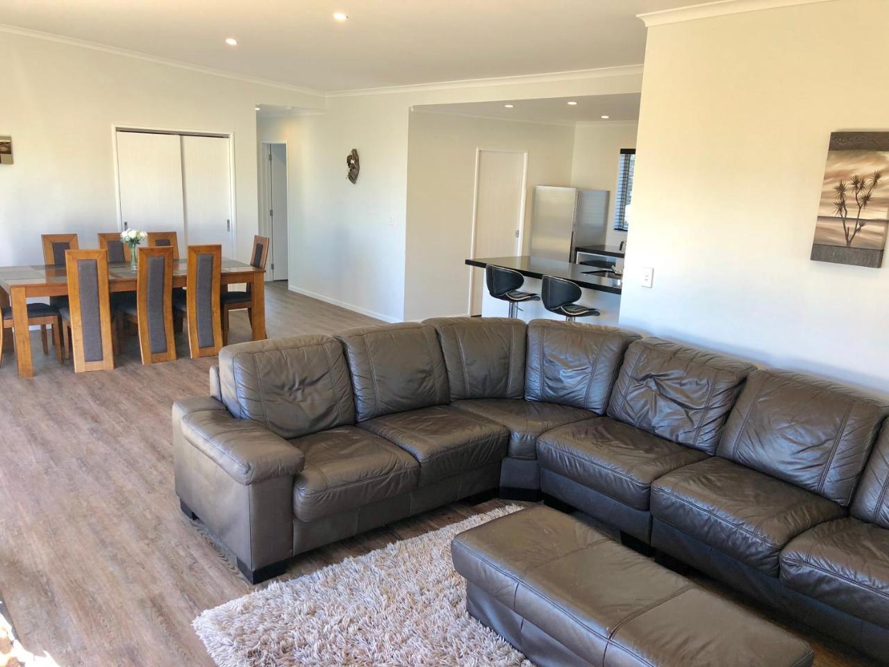 Otaki Beachfront Getaway Exteriör bild